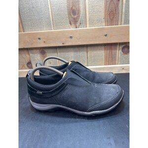 Merrell Womens Waterproof Slip-On Shoes Size 6.5 Black Leather Casual